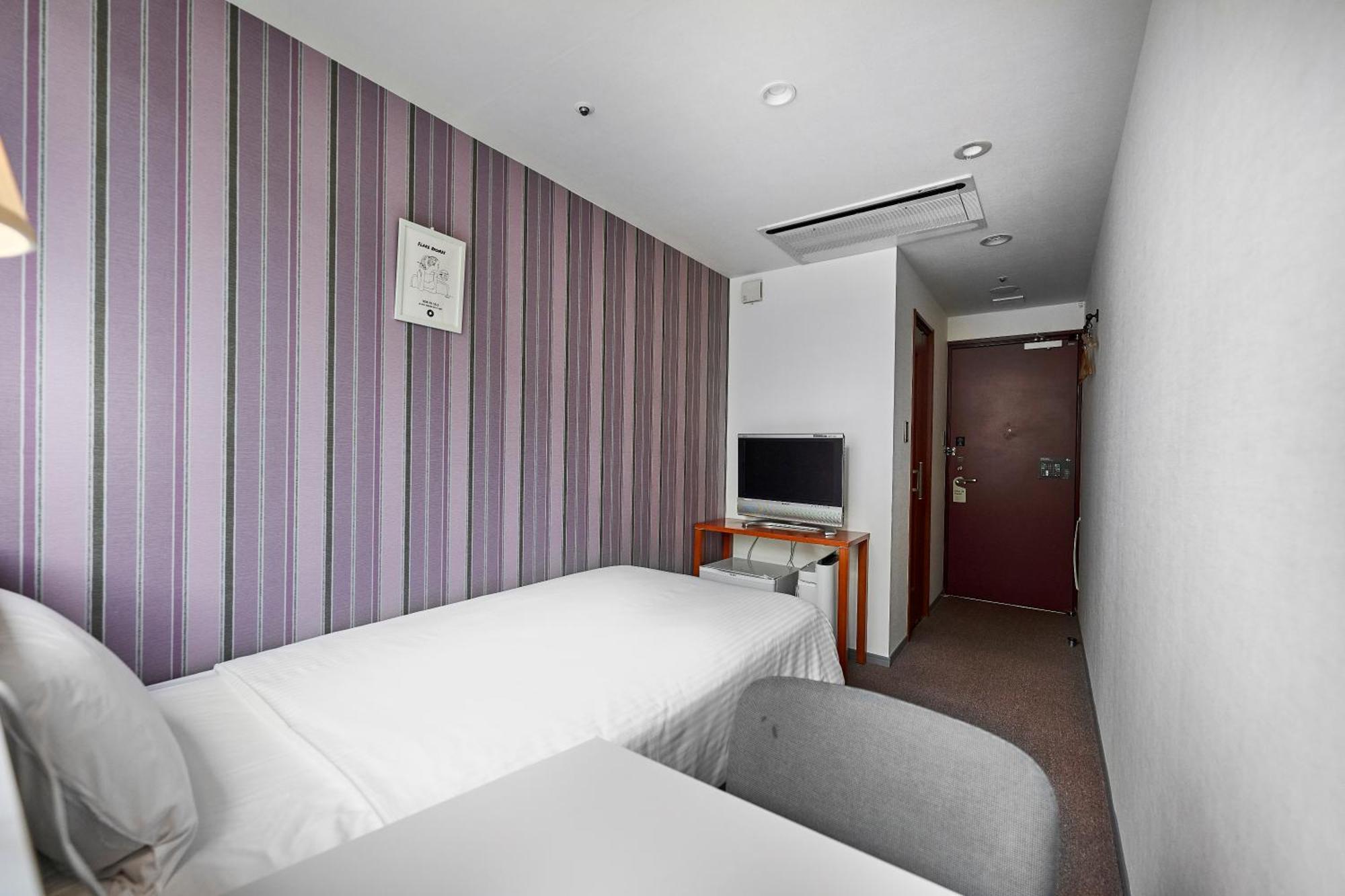 HOTEL MORNING BOX OSAKA SHINSAIBASHI